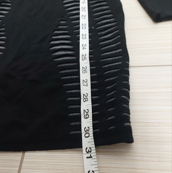 Express dress - Picture 5 of 6